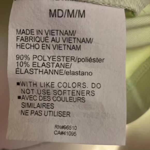 Under Armour Running/Athletic/Athleisure Top, M, NWT! - Picture 9 of 9